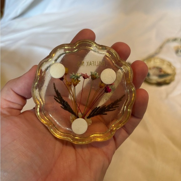 Vintage Set of 3 Floral Resin Coasters - Halifax, NS - Picture 5 of 5